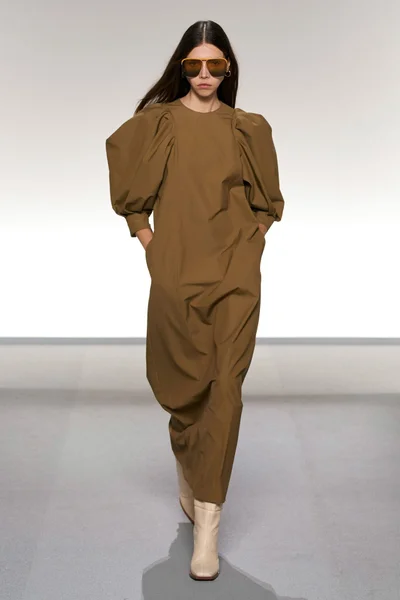 Look 17